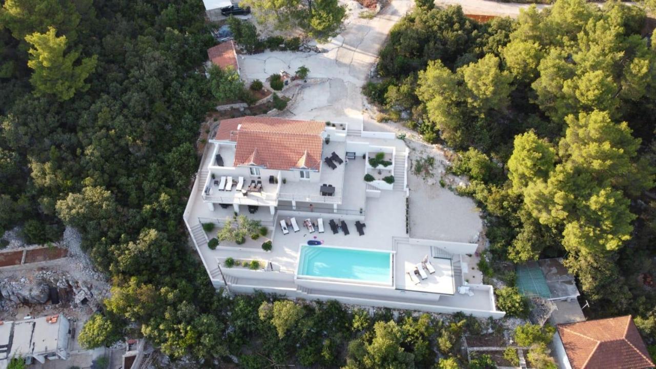 Holiday Hvar Lux Басина Экстерьер фото