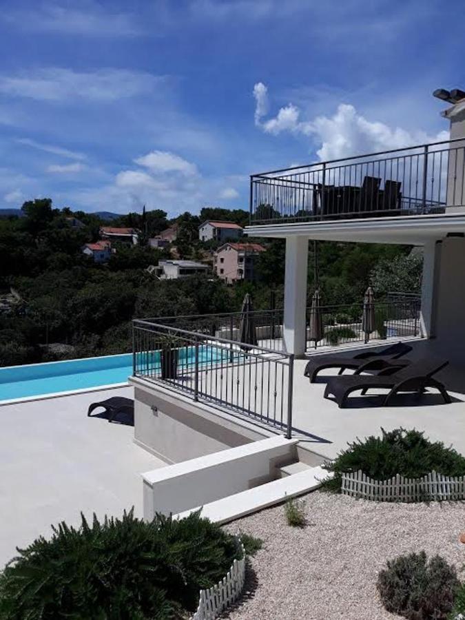 Holiday Hvar Lux Басина Экстерьер фото
