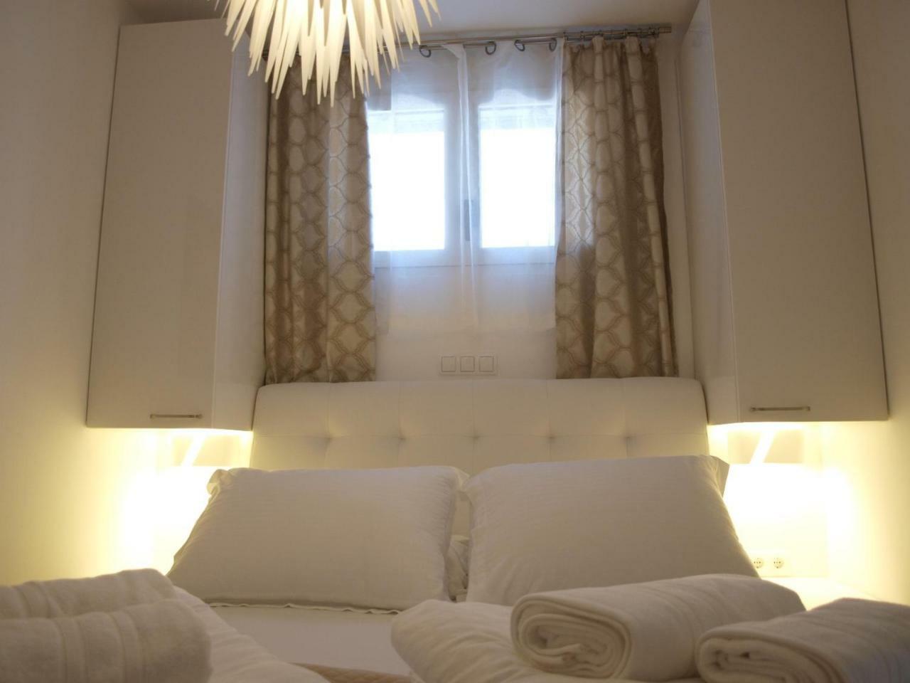 Holiday Hvar Lux Басина Экстерьер фото